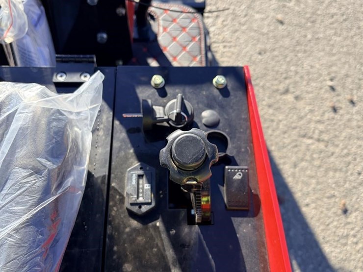 2025-vicsec-vc13-excavator-image-18