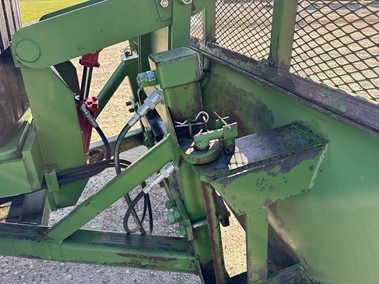 john-deere-8200-image-12