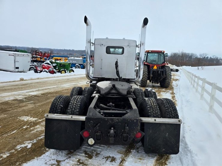 kenworth-t800-image-4