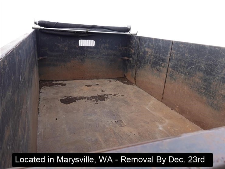 2017-isuzu-nrr-image-29