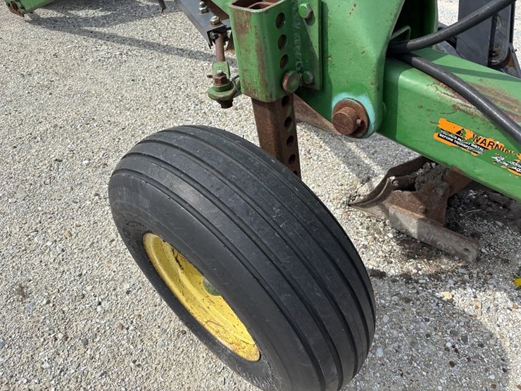 john-deere-3710-image-9