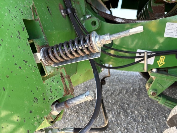 john-deere-l341-image-40