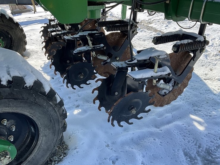 john-deere-3000-image-19