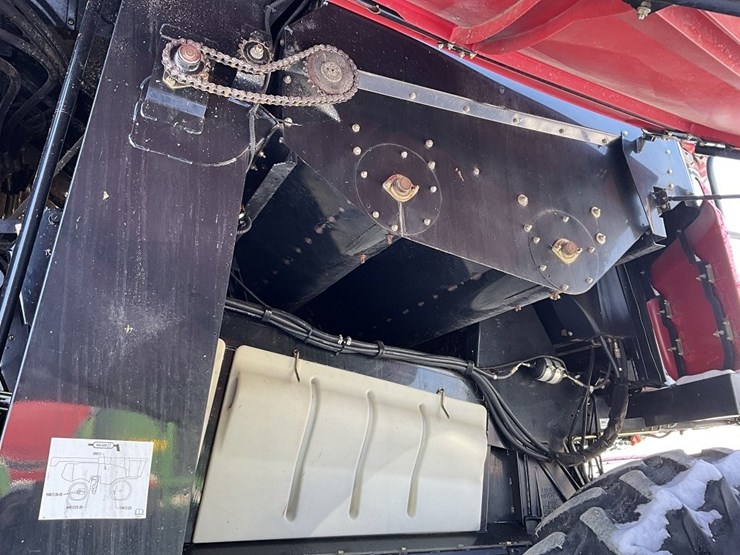 case-ih-8010-image-18