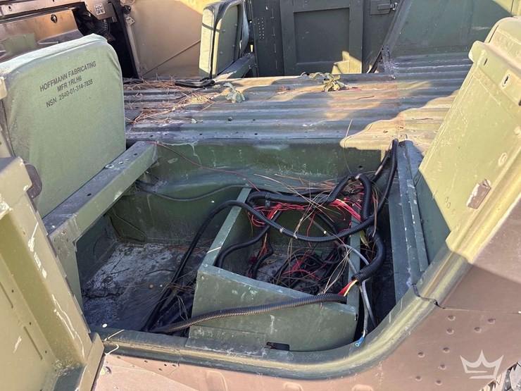 1992-am-general-m998-image-14