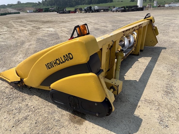 new-holland-996-image-3