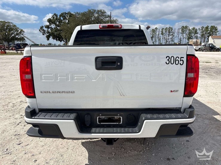 2021-chevrolet-colorado-image-31