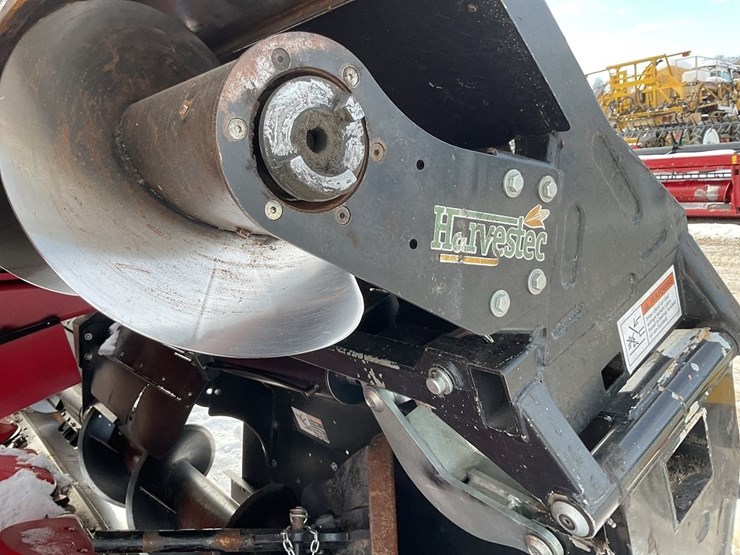 2015-harvestech-12-row-folding-corn-head-image-16