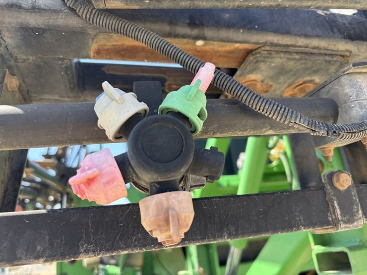 john-deere-4720-image-32