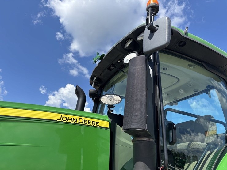 john-deere-7215r-image-33