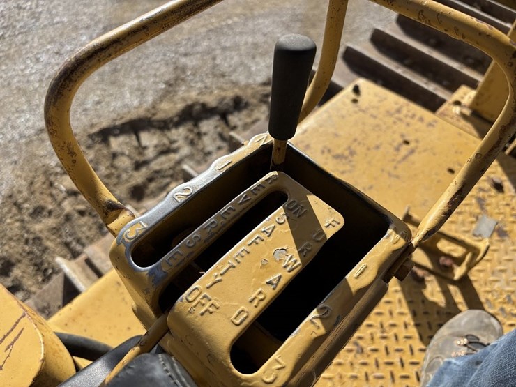 caterpillar-d7-image-51