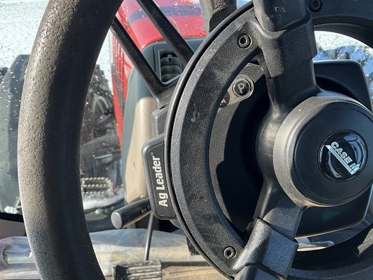 case-ih-mx270-image-37