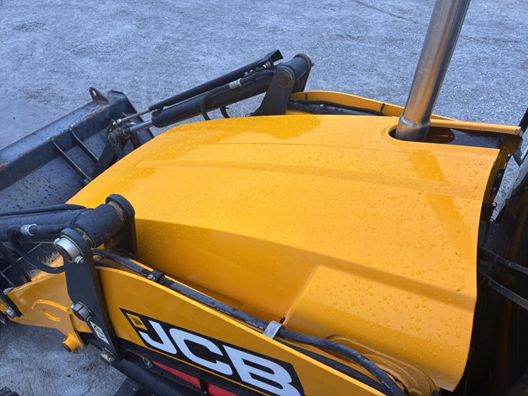 2019-jcb-3cx-image-63