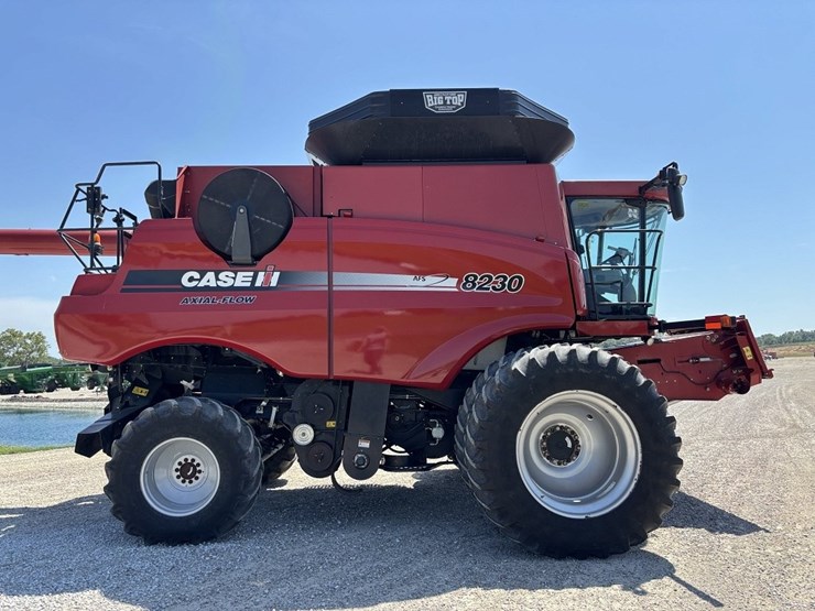 case-ih-8230-image-14