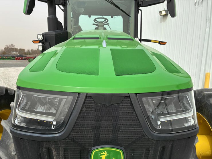 john-deere-8r-370-image-12