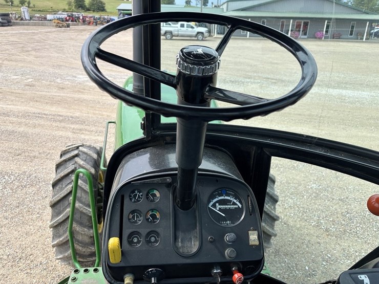 john-deere-4640-image-39