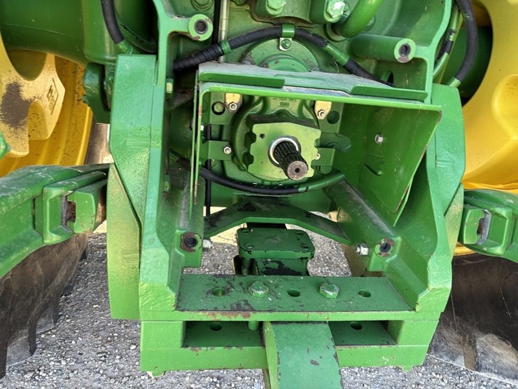 john-deere-8285r-image-26
