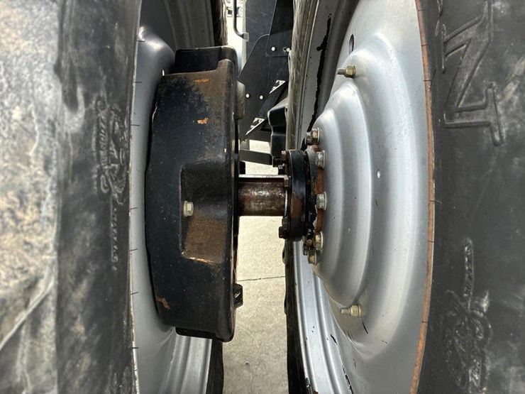 case-ih-magnum-315-image-62