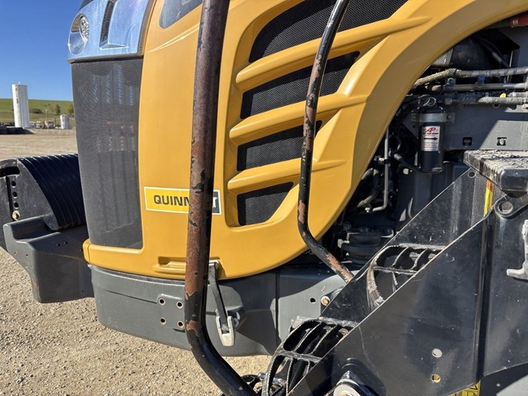 challenger-765e-track-tractor-image-38