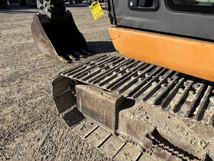 2014-case-cx130-image-24