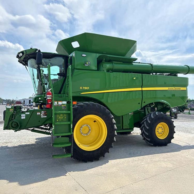 2022 JOHN DEERE S780