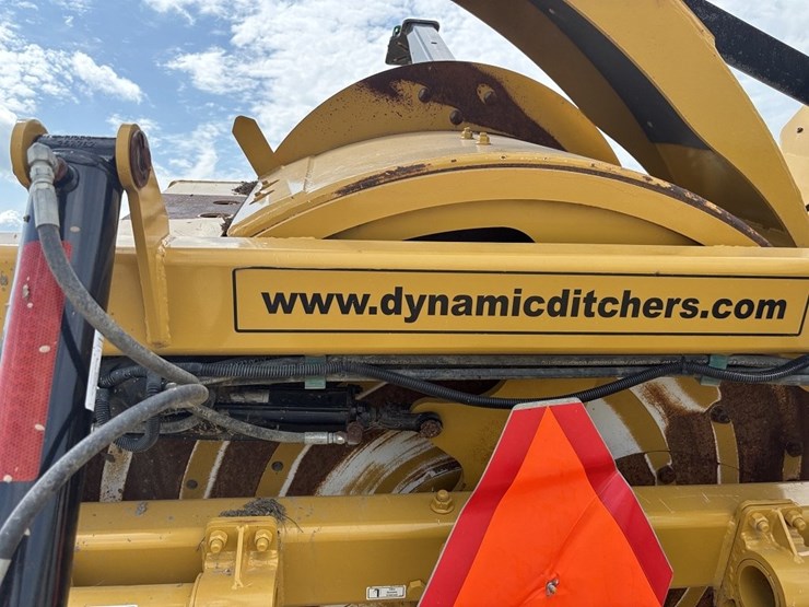 dynamic-wolverine-pull-type-ditcher-image-30