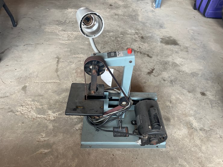 #3412-•-sandeg-grinder-with-delta-motor-image-1