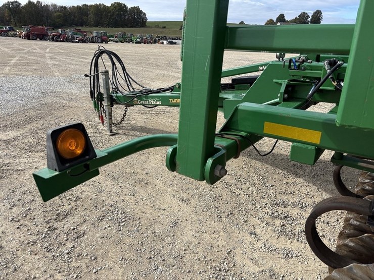 great-plains-4000tm-image-47