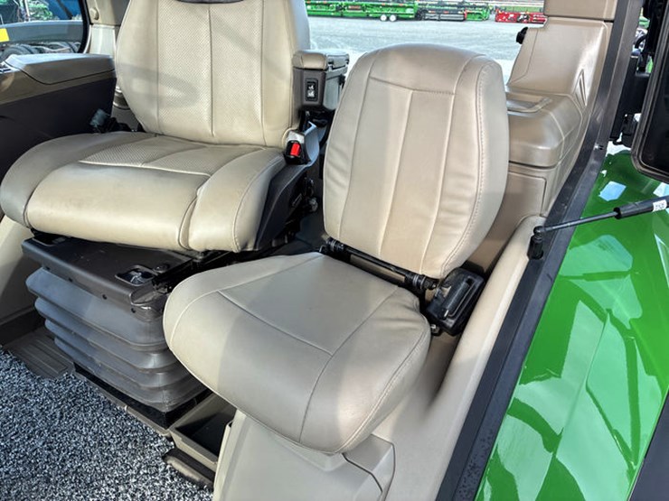 john-deere-8r-370-image-74