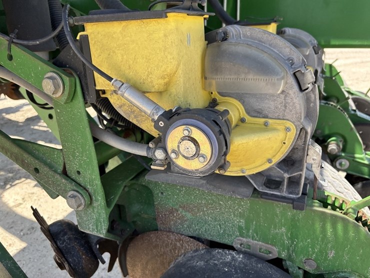 john-deere-s680-image-38