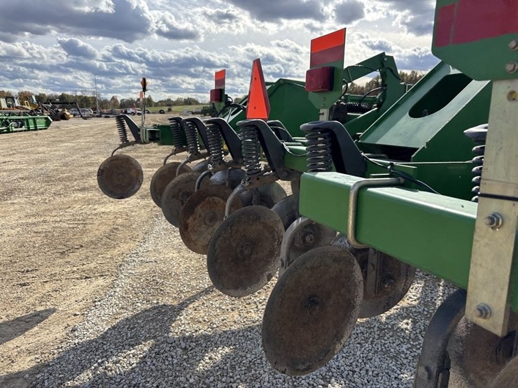 john-deere-2700-image-26