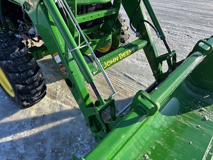 john-deere-4066r-image-10