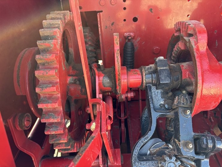 case-ih-sb541c-image-31