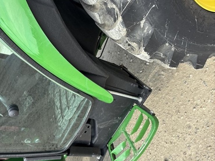 john-deere-3039r-image-21