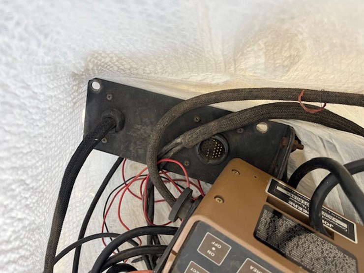 john-deere-7300-image-19