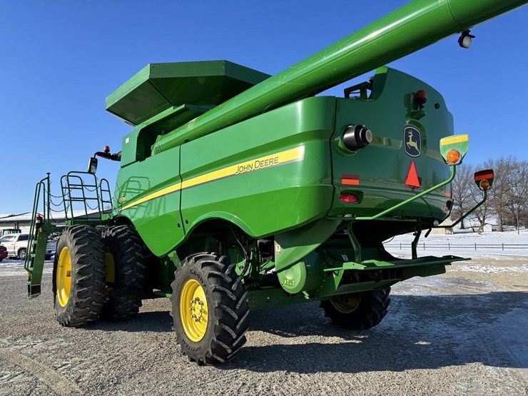 john-deere-s670-image-3