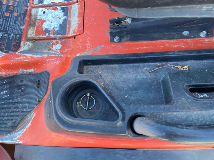 2016-kubota-f3990-image-17