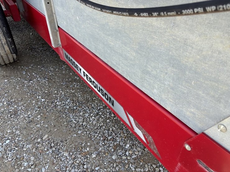 massey-ferguson-3732-image-14