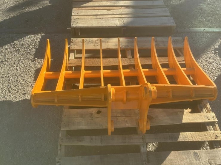 caterpillar-305-image-2