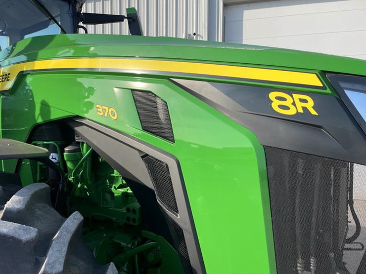 john-deere-8r-370-image-16