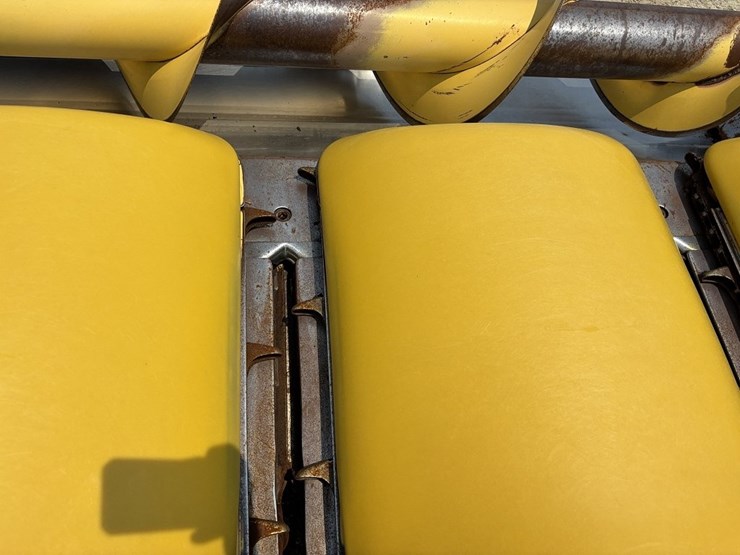 new-holland-996-image-12