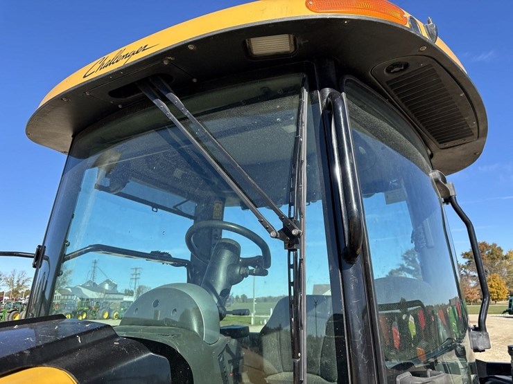 challenger-765e-track-tractor-image-41