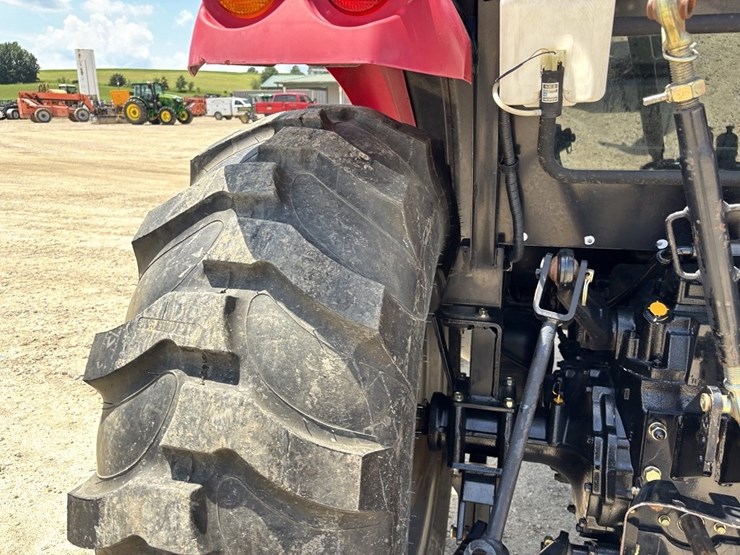 mahindra-2555-image-22