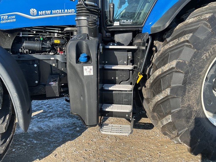 new-holland-t8.435-image-32