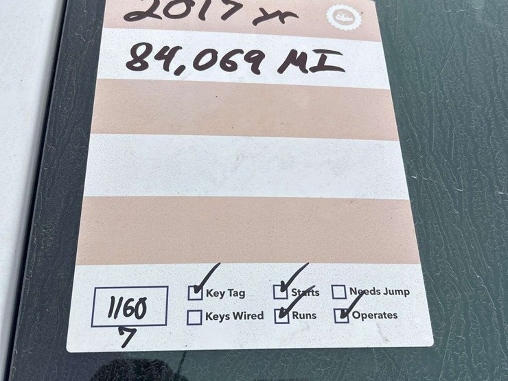 2017-chevrolet-silverado-1500-image-32