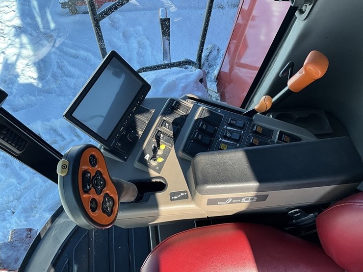 case-ih-5130-image-35