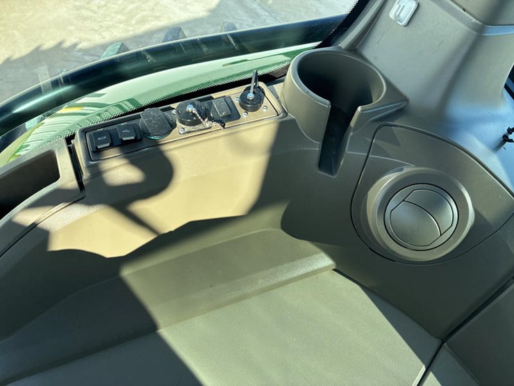 john-deere-8r-370-image-80