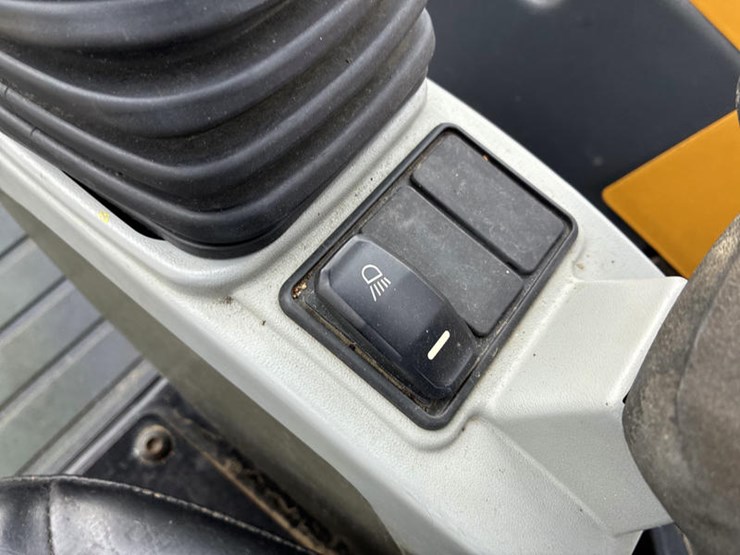 caterpillar-303.5e2-cr-image-62