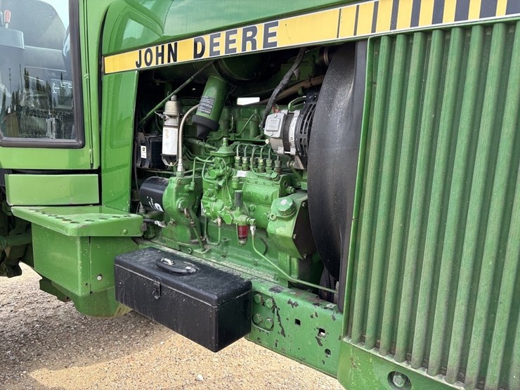 john-deere-4640-image-12