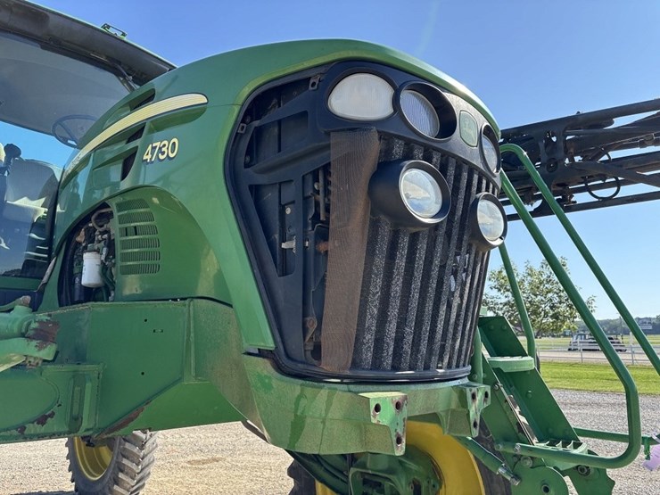 john-deere-4730-image-11